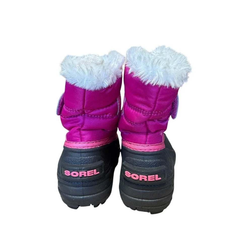 Sorel kids snow
